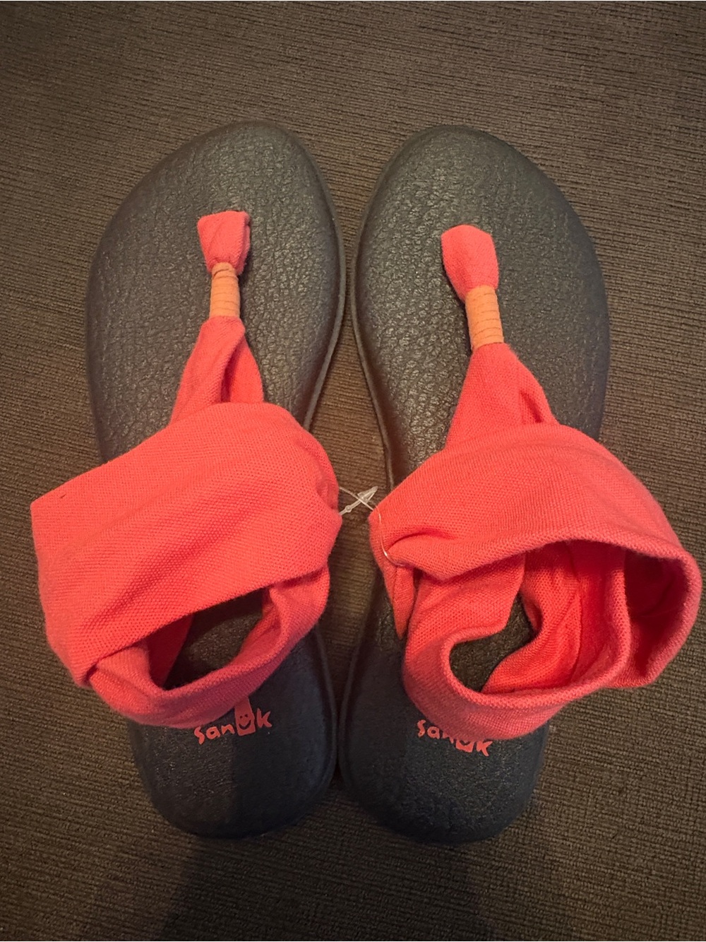 Sanuk Coral Pink Wrap-Style Thong Sandals Yoga Sling 2 Comfort Size 9 NWOT